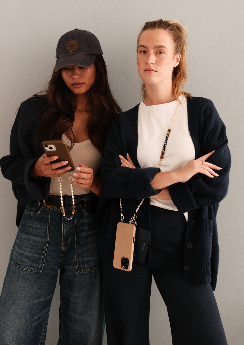 Solea Phone Wristlet