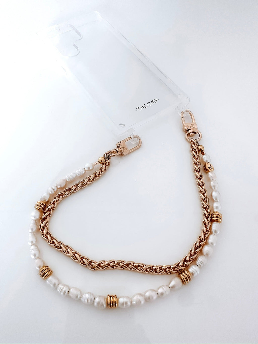 Pearl Minimal Wristlet