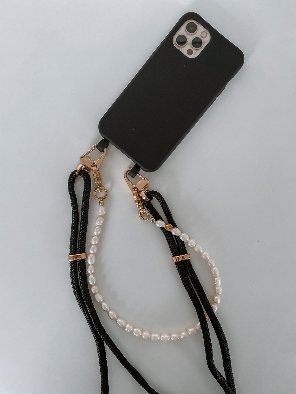 Pearl Phone Wristlet