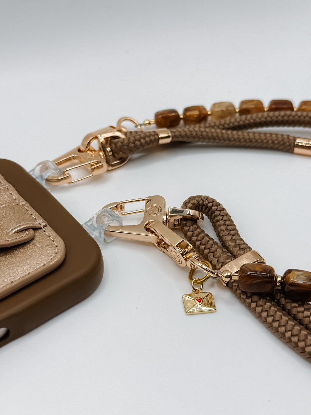 Montana iPhone Case (MagSafe)